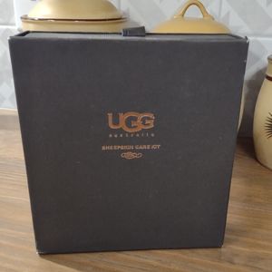 Ugg Sheepskin Care Set